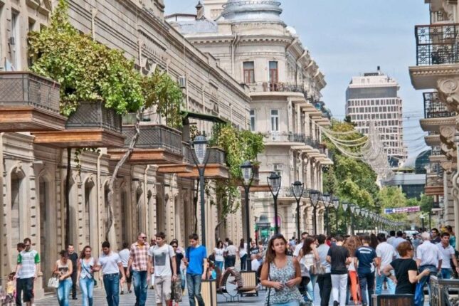 Bunu küçədə etsəniz, 700 manat cərimə olunacaqsınız!