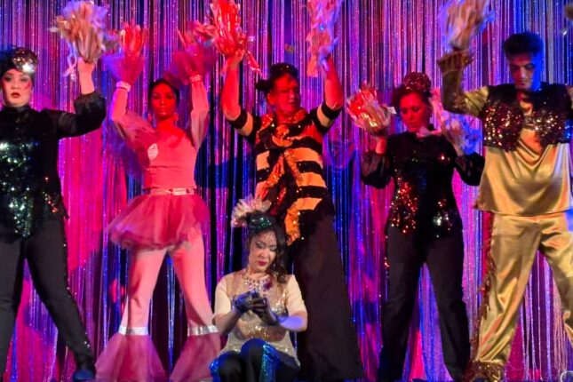 Özbəkistan Dövlət Gənc Tamaşaçılar Teatrı Bakıda çıxış etdi-FOTO Özbəkistan Dövlət Gənc Tamaşaçılar Teatrı Bakıda çıxış etdi-FOTO