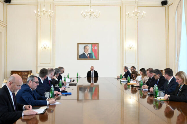 Prezident İlham Əliyev NATO nümayəndə heyətini qəbul edib – FOTO Prezident İlham Əliyev NATO nümayəndə heyətini qəbul edib – FOTO