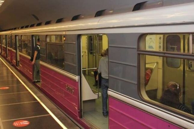 “Metro traktor kimi işləyir” – Paytaxt sakini “Metro traktor kimi işləyir” – Paytaxt sakini