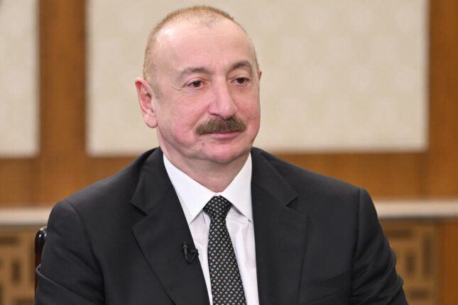 İlham Əliyev Əlcəzair Prezidentini təbrik edib İlham Əliyev Əlcəzair Prezidentini təbrik edib