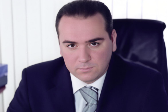 Ramiz Mehdiyevin oğlu vəzifəsindən azad edildi