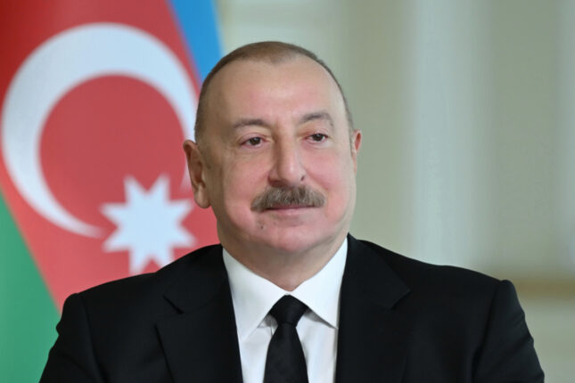 Prezident həmkarlarını təbrik etdi Prezident həmkarlarını təbrik etdi