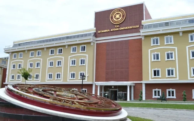 İstanbul Aydın Universitetinin dəstəyi ilə “EduMaster 4.0 – Müəllim İnkişafı Proqramı” uğurla başa çatdı